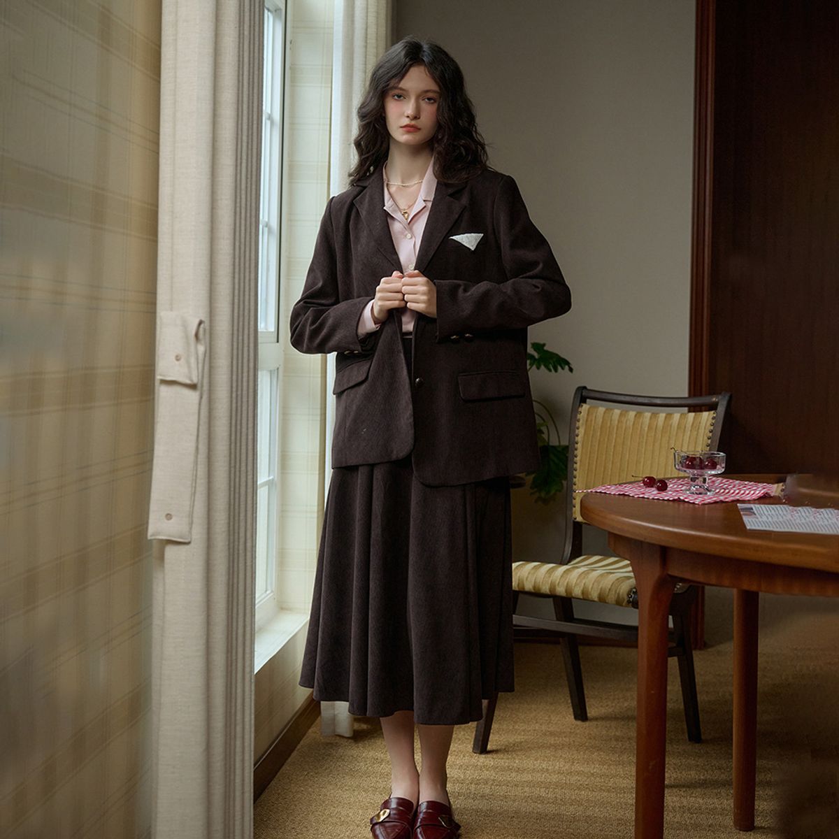 심플레트로(SIMPLE RETRO) SR_Literary corduroy oversize blazer