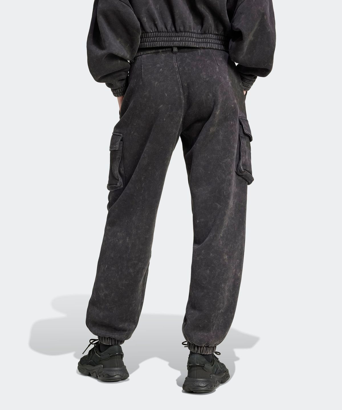 아디다스(ADIDAS) 워시드 카고 팬츠  - 블랙 / IW5563