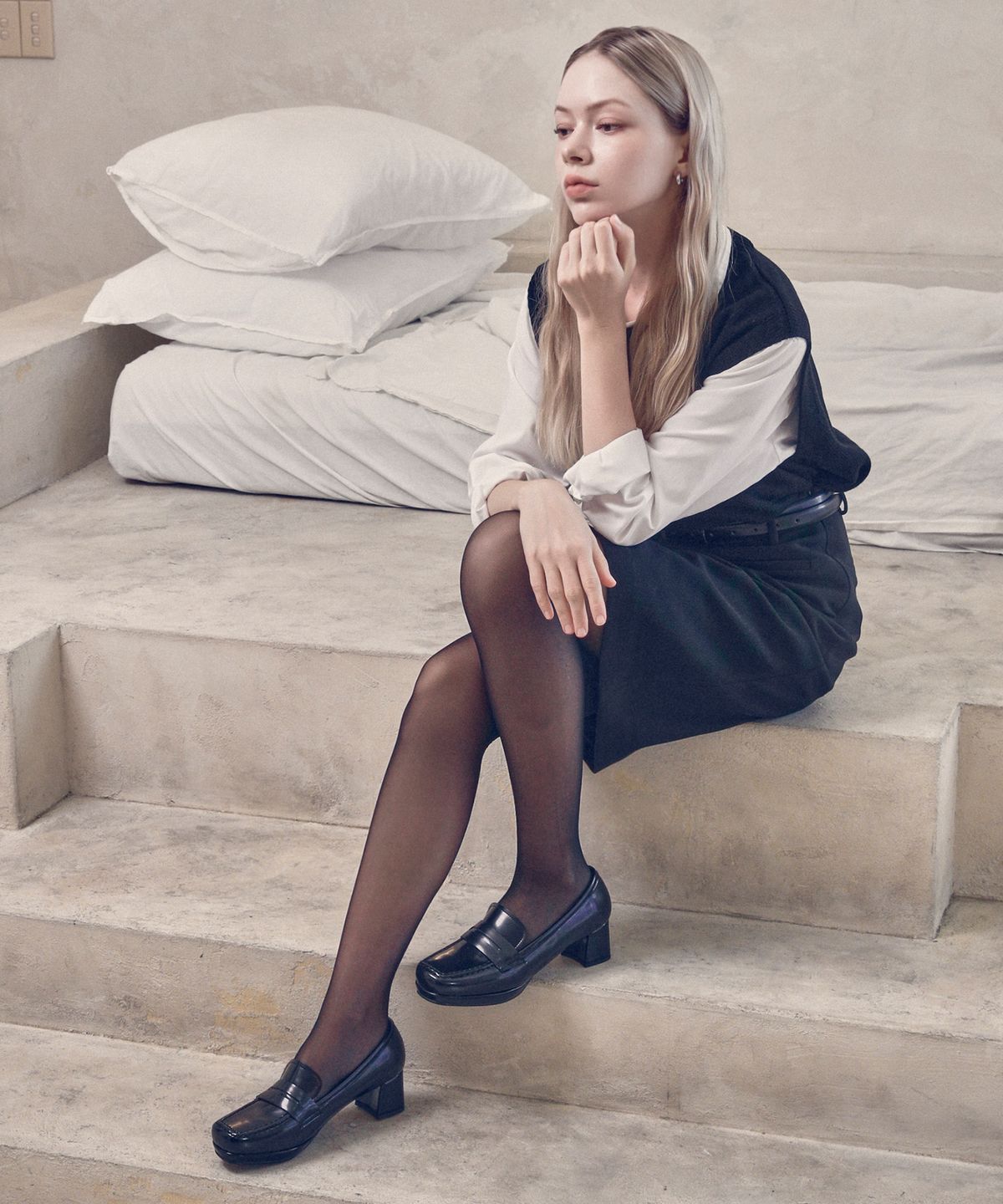 커스텀에이드 우먼(CUSTOMADE WOMAN) 5cm 스퀘어 토 페니로퍼 힐 에밀리(CW0074BK)