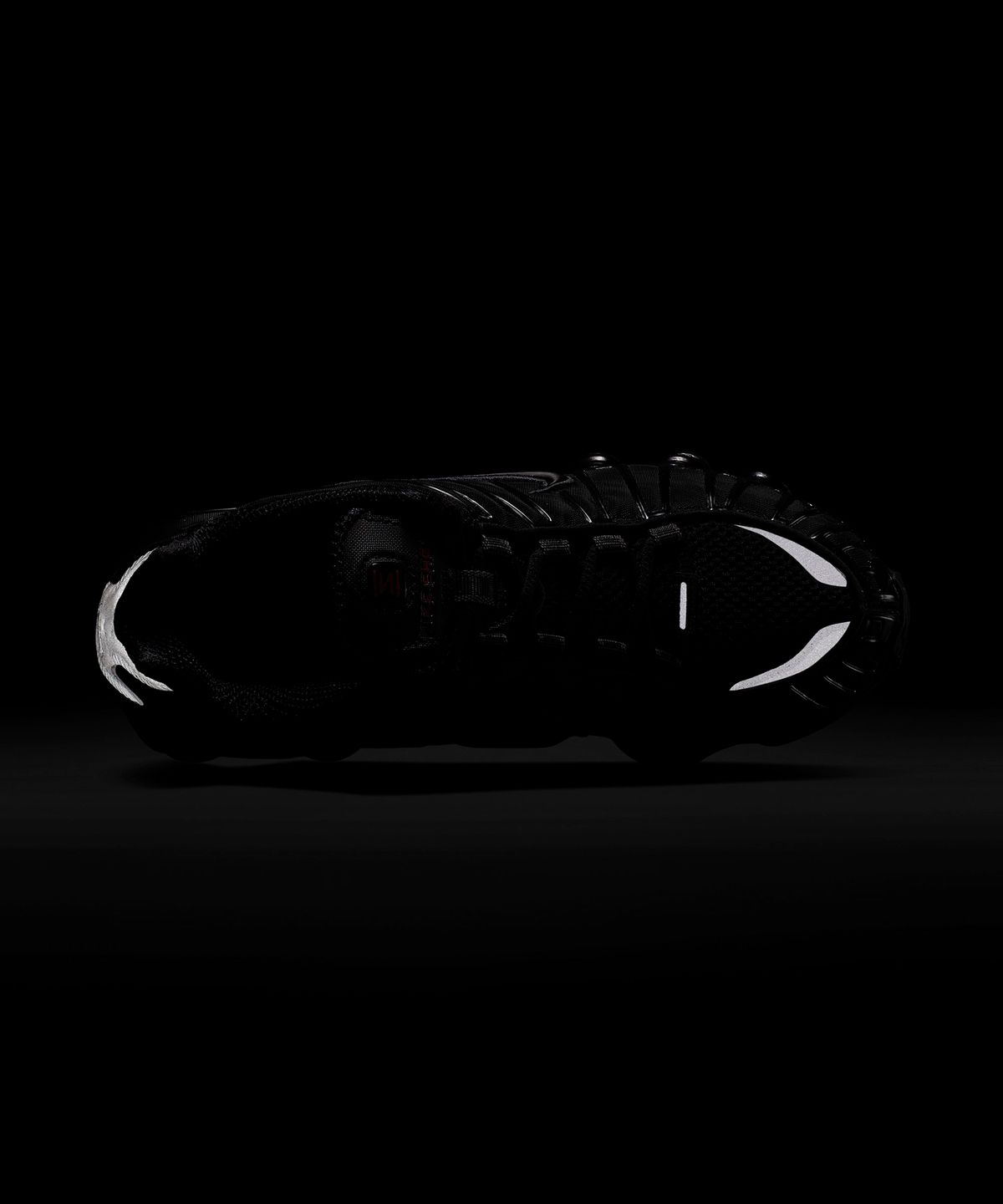 나이키(NIKE) 샥스 TL W - 블랙:맥스 오렌지 / AR3566-002