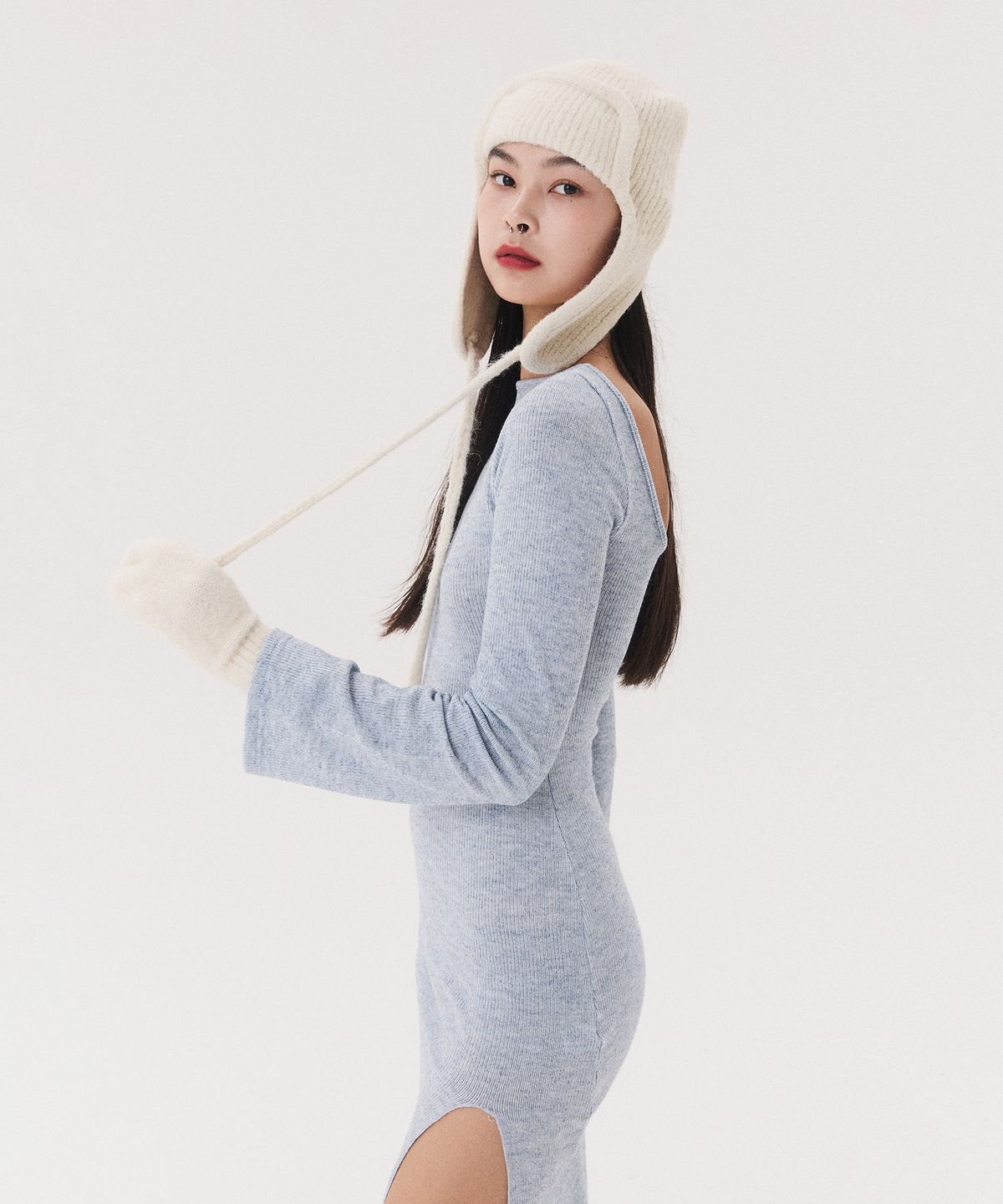 꾸아페(QUAFE) KNIT LONG SLIT DRESS_melange blue