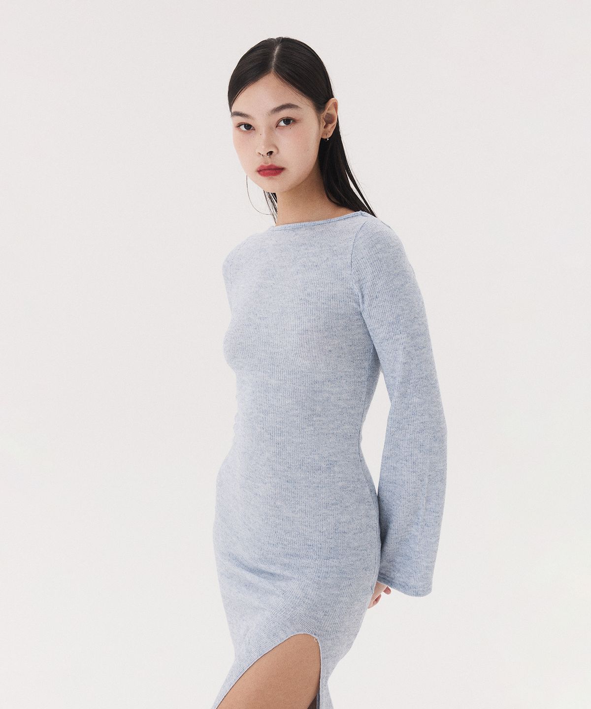 꾸아페(QUAFE) KNIT LONG SLIT DRESS_melange blue