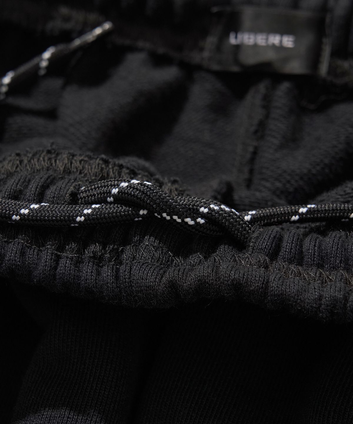 리베레(LIBERE) LOGO SWEAT PANTS / BLACK