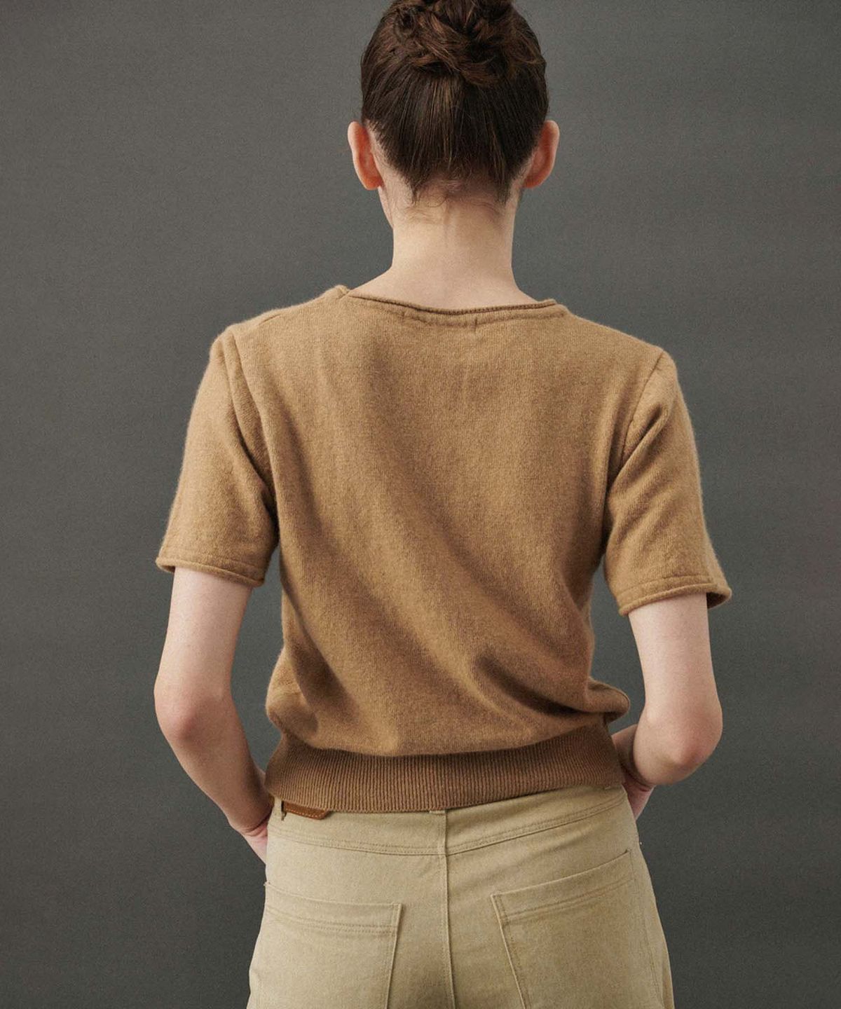 플라드주르(PLATDUJOUR) Camel round half knit (Camel)