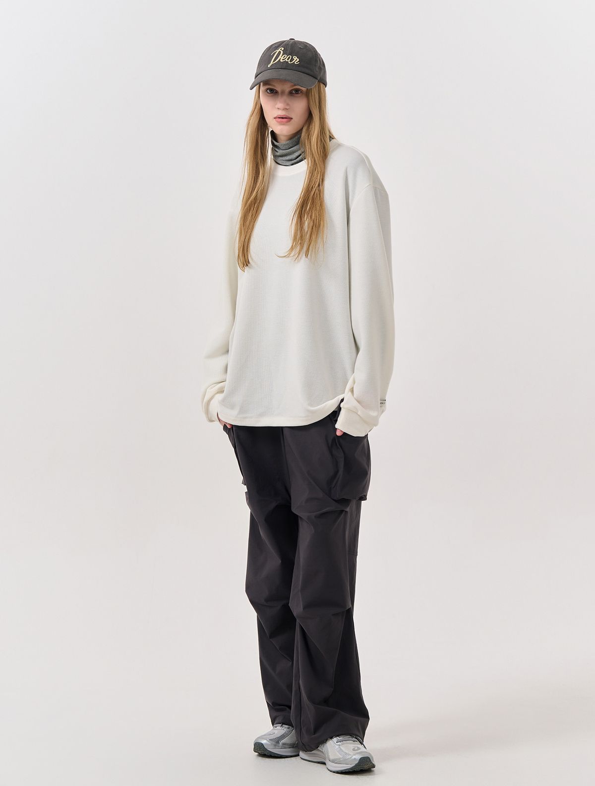 제너럴아이디어(GENERALIDEA) UNISEX 베이직 사카리바 롱 슬리브 티 [WHITE] / SBD3U01007
