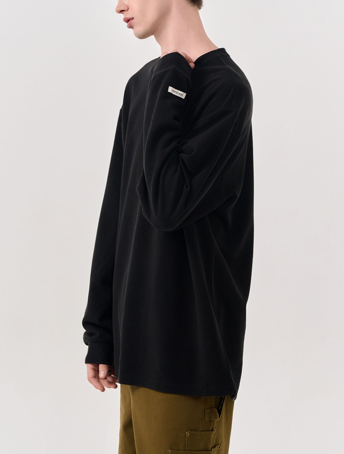 제너럴아이디어(GENERALIDEA) UNISEX 베이직 사카리바 롱 슬리브 티 [BLACK] / SBD3U01007