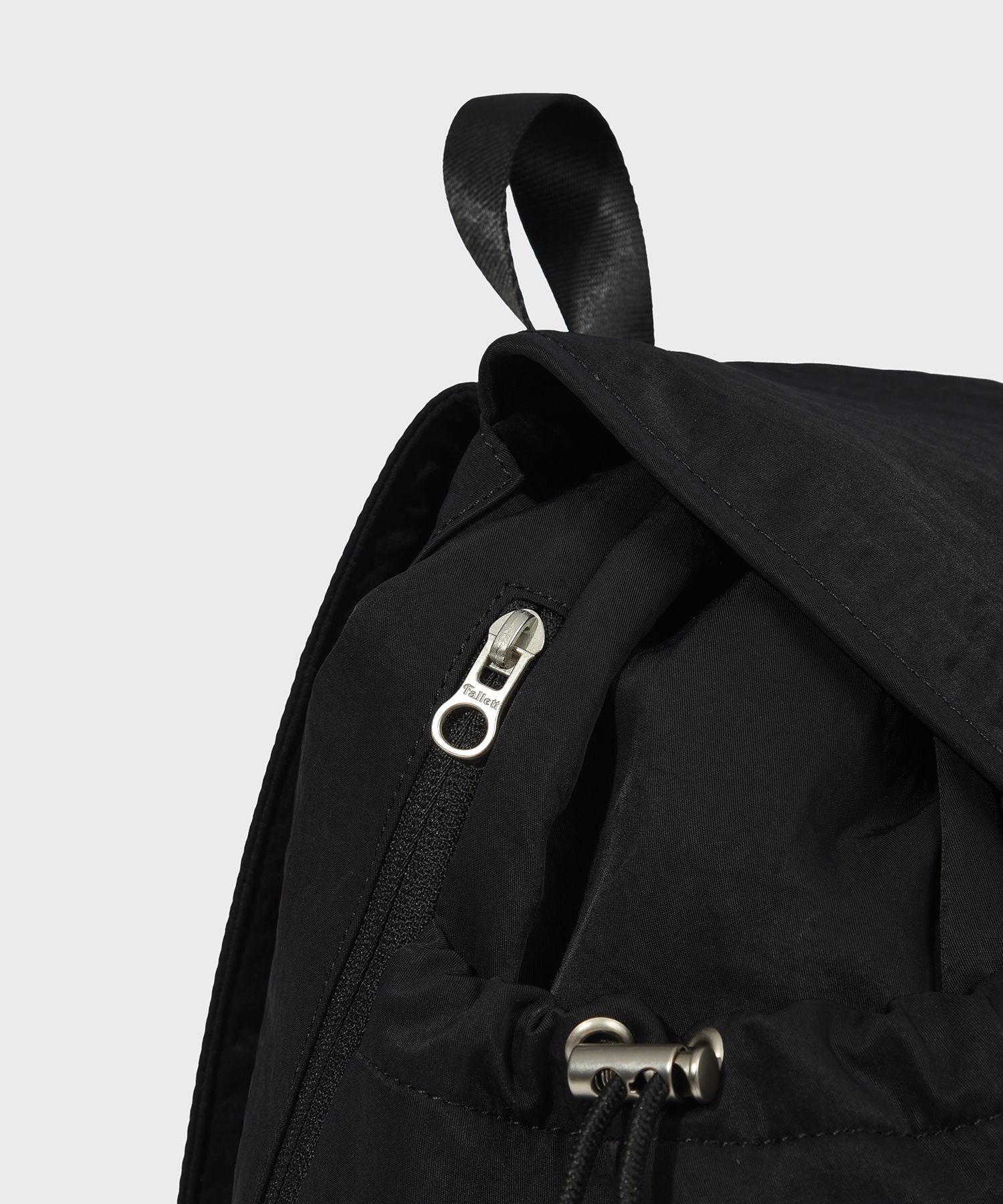 【FALLETT】Double pocket small backpack★送料・関税込 MUSINSA | FALLETT Double Pocket Small Backpack Silver