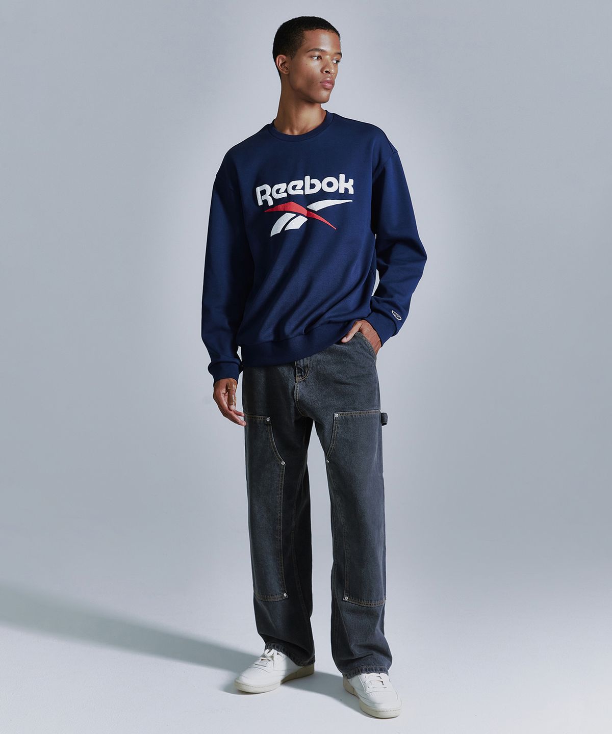 리복(REEBOK) 베이직 맨투맨 - 네이비