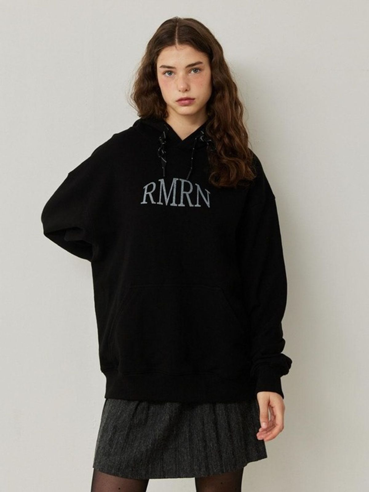 알엠알엔(RMRN) RMRN LOGO HOODIE