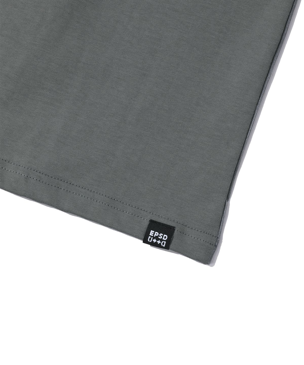 에피소드 언타이틀(EPISODE UNTITLED) GRADATION PRINTING CUT-OFF T-SHIRT_KHAKI