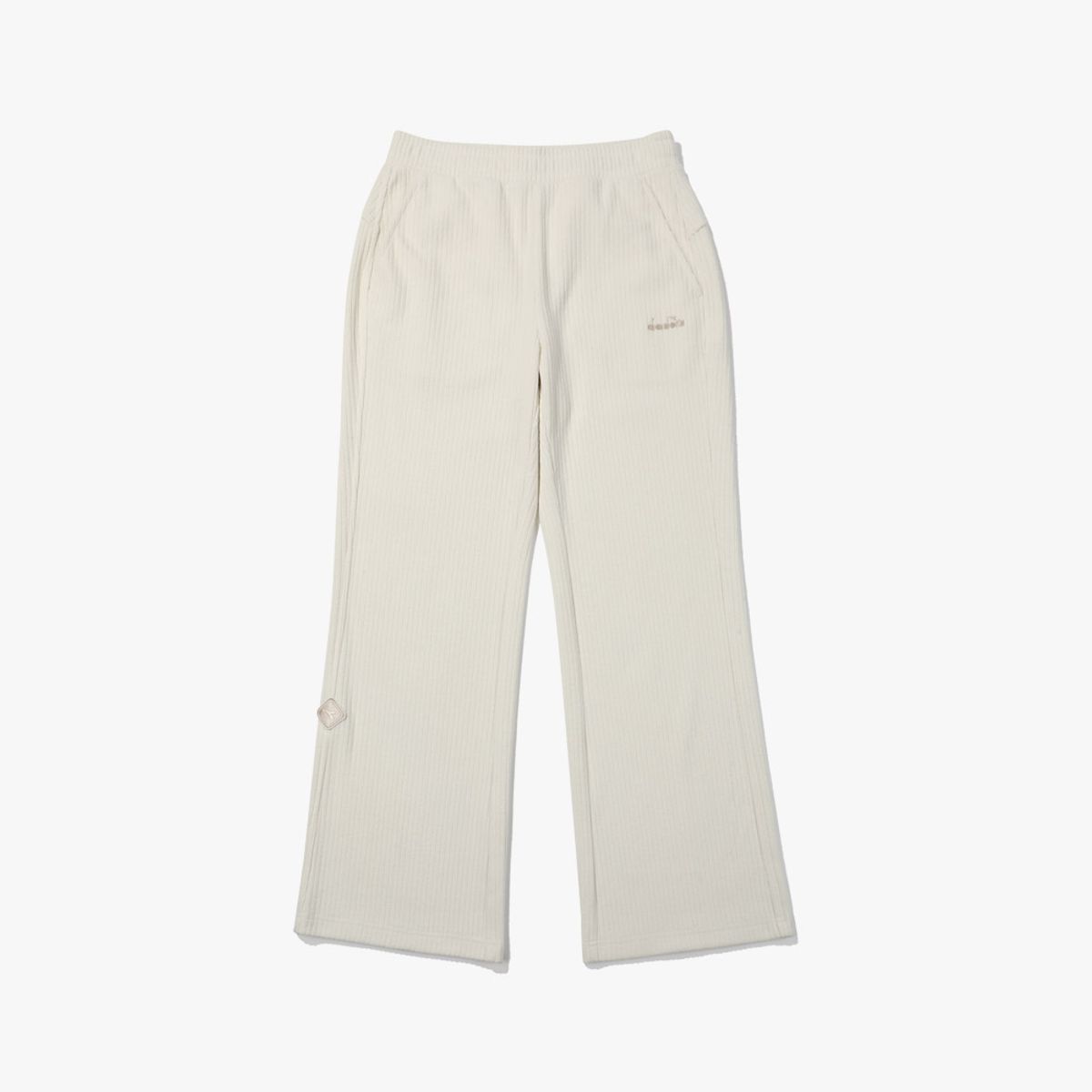 디아도라(diadora) 트렌토 코듀로이 부츠컷 팬츠 우먼 OFF WHITE