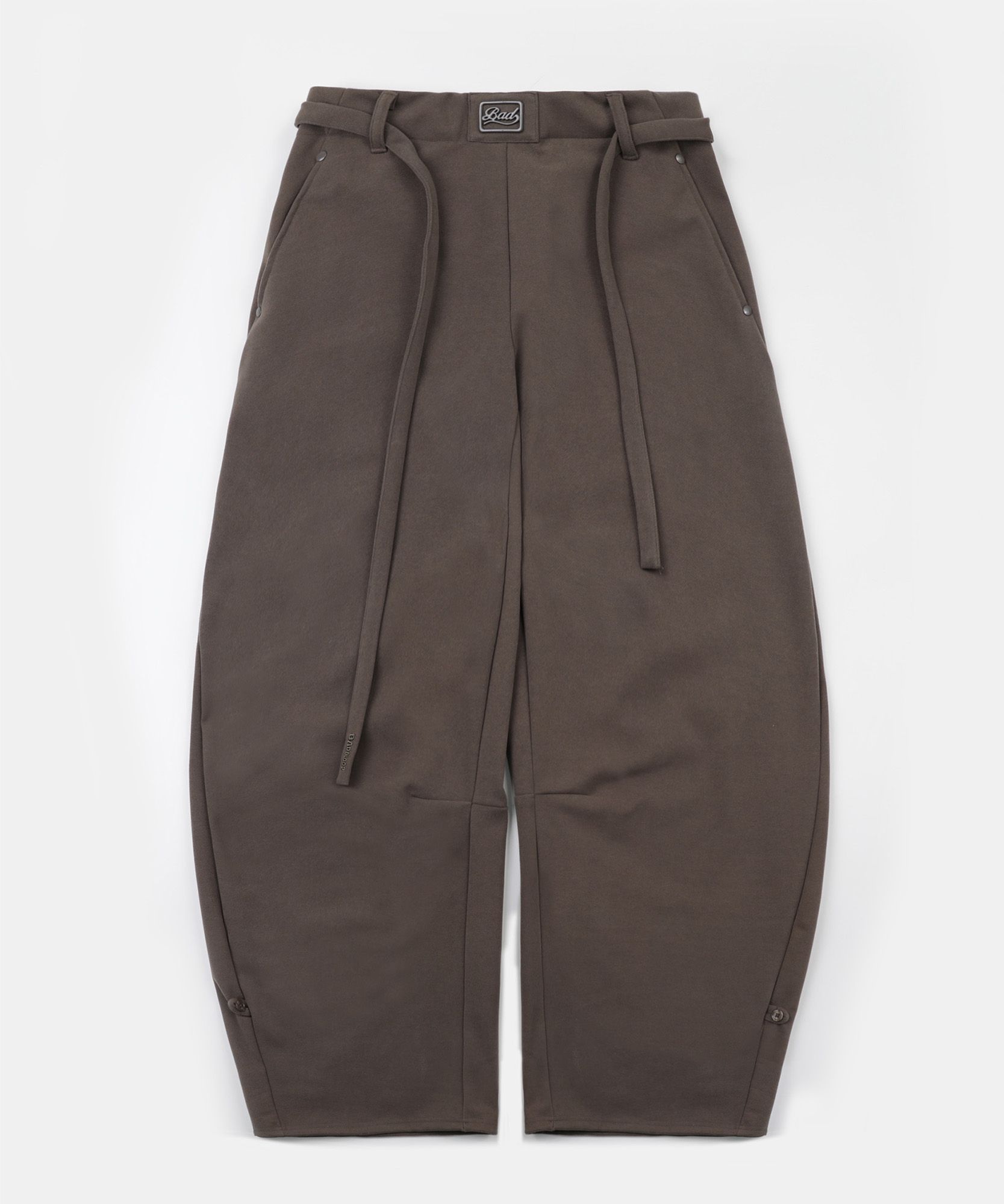 MUSINSA | BADBLOOD Beyond Cash Soft Jogger - Tobacco