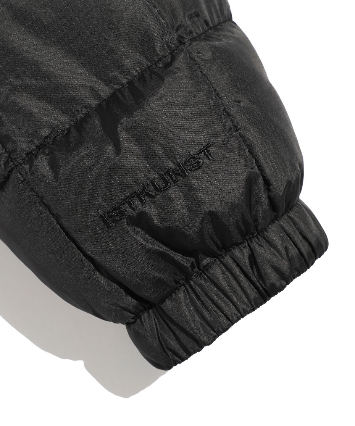이스트쿤스트(ISTKUNST) FLANNEL REVERSIBLE PUFFER JACKET_BLACK(IK2EWMB900A)