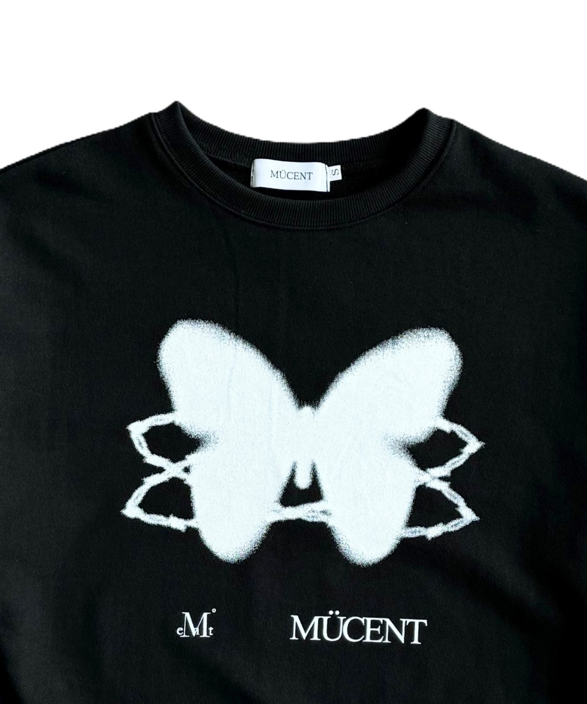 무센트(MUCENT) 체인 버터플라이 루즈핏 시그니처 맨투맨 남녀공용 (3컬러)