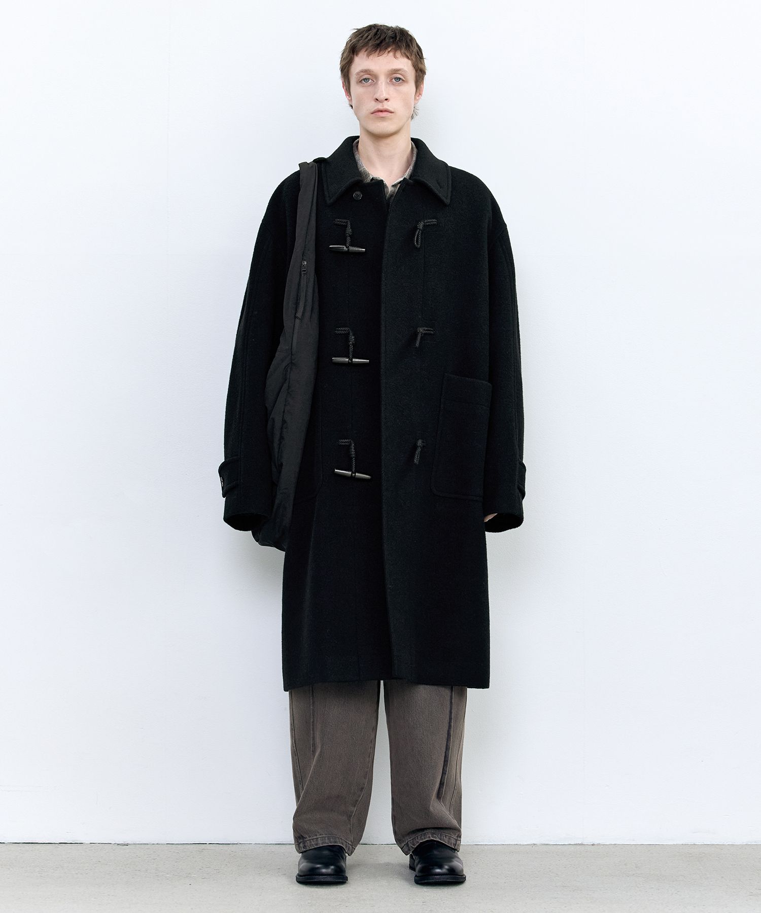 musinsa 黒 ダッフルコート M MUSINSA公式 | INSILENCE ソフトコージーダッフルコート ブラック