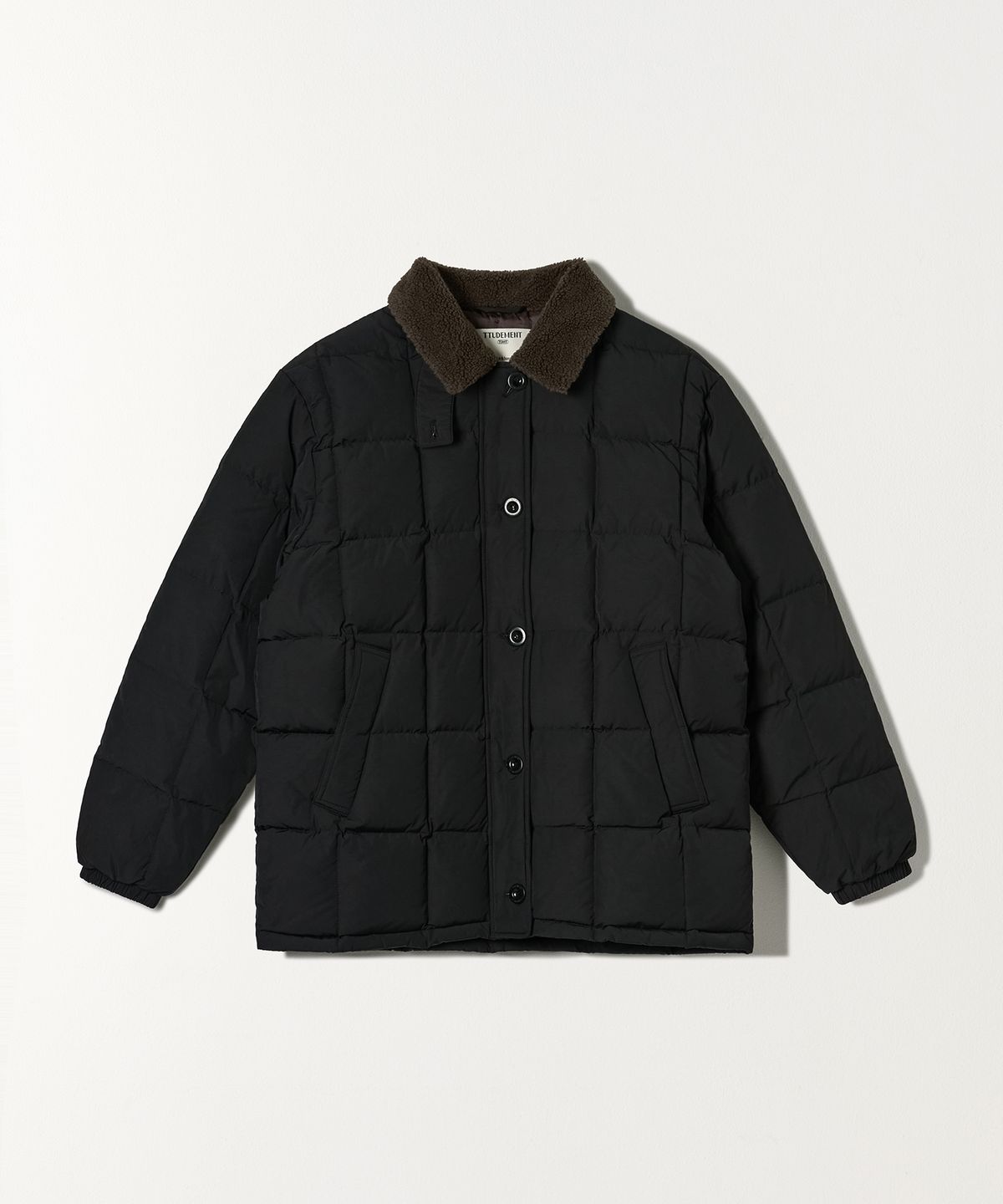 튜드먼트(TTUDEMENT) FUR COLLAR DOWN JUMPER BLACK