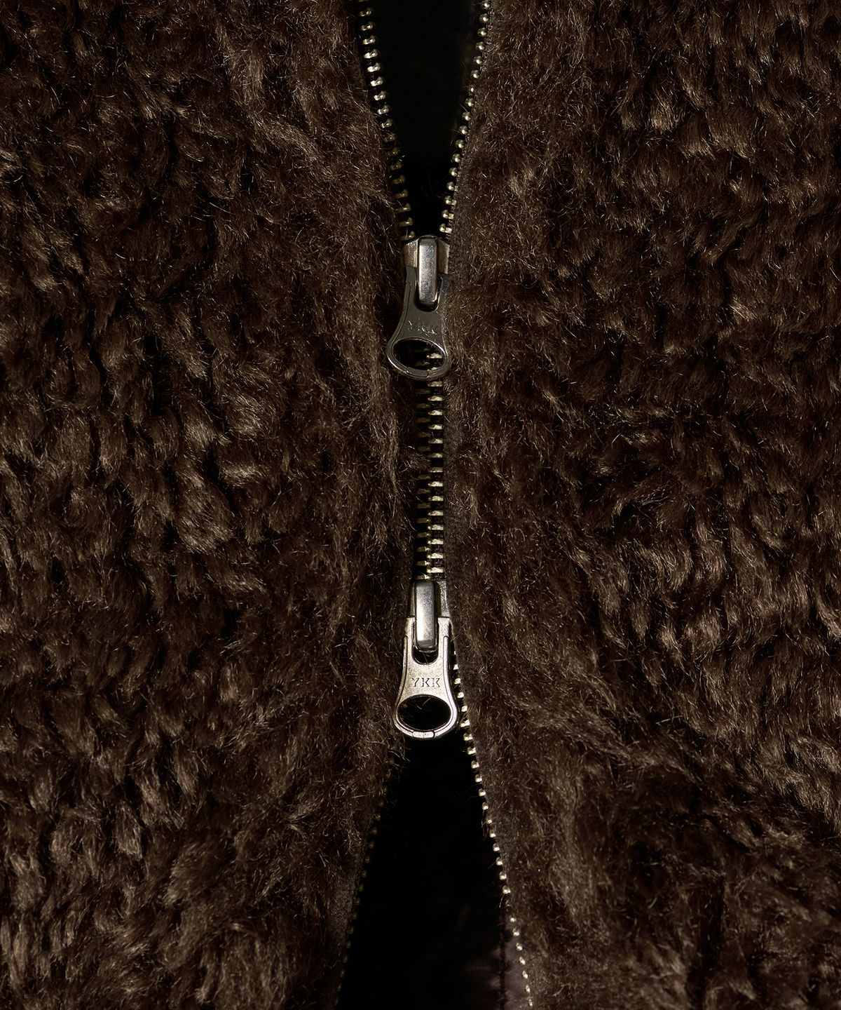 튜드먼트(TTUDEMENT) TEDDY FUR JUMPER DARK BROWN
