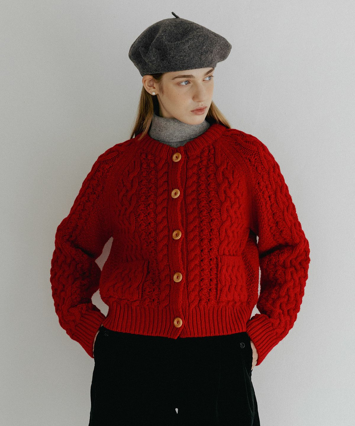 튜드먼트(TTUDEMENT) CABLE CARDIGAN RED