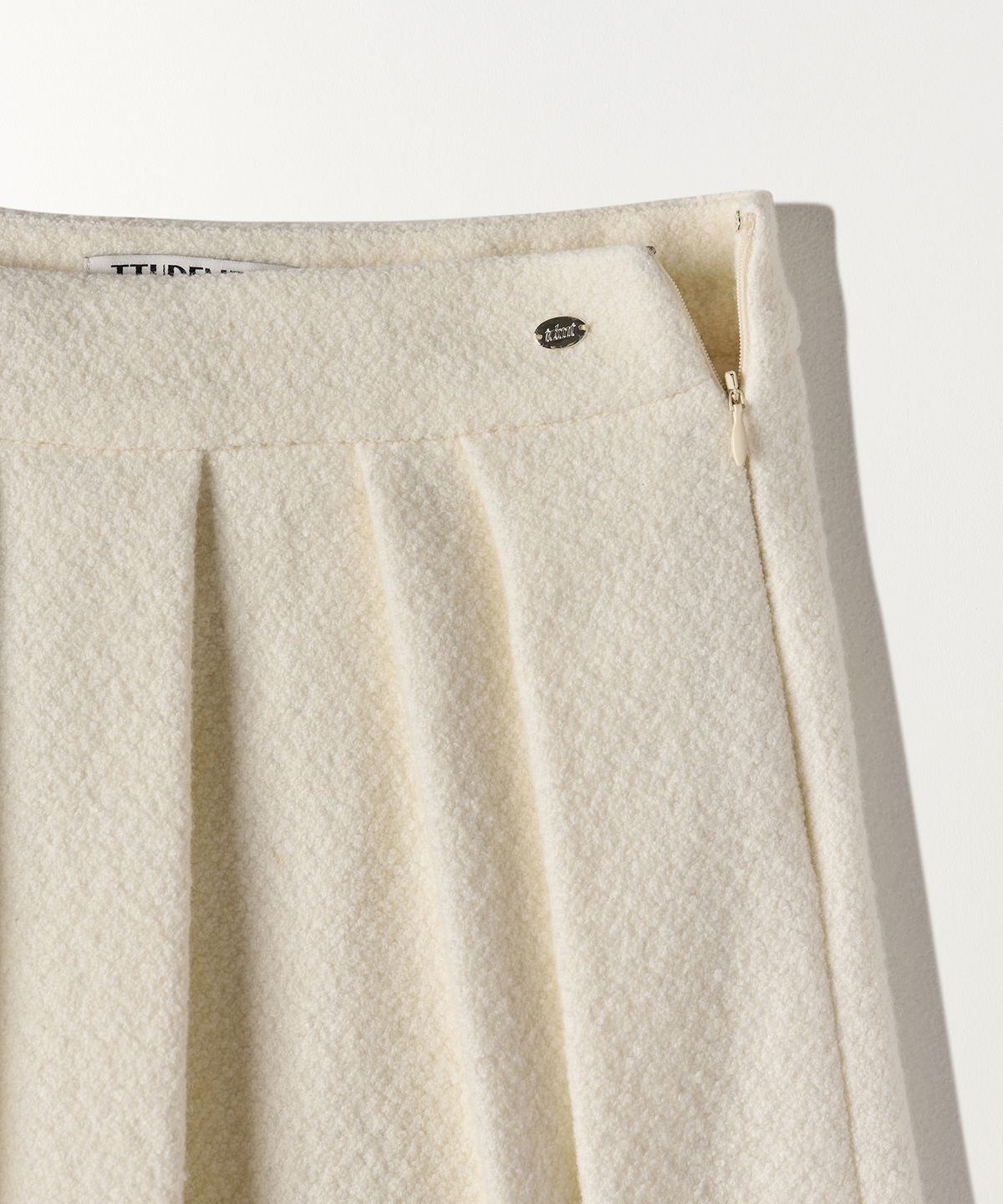 튜드먼트(TTUDEMENT) TWEED PINTUCK MINI SKIRT IVORY