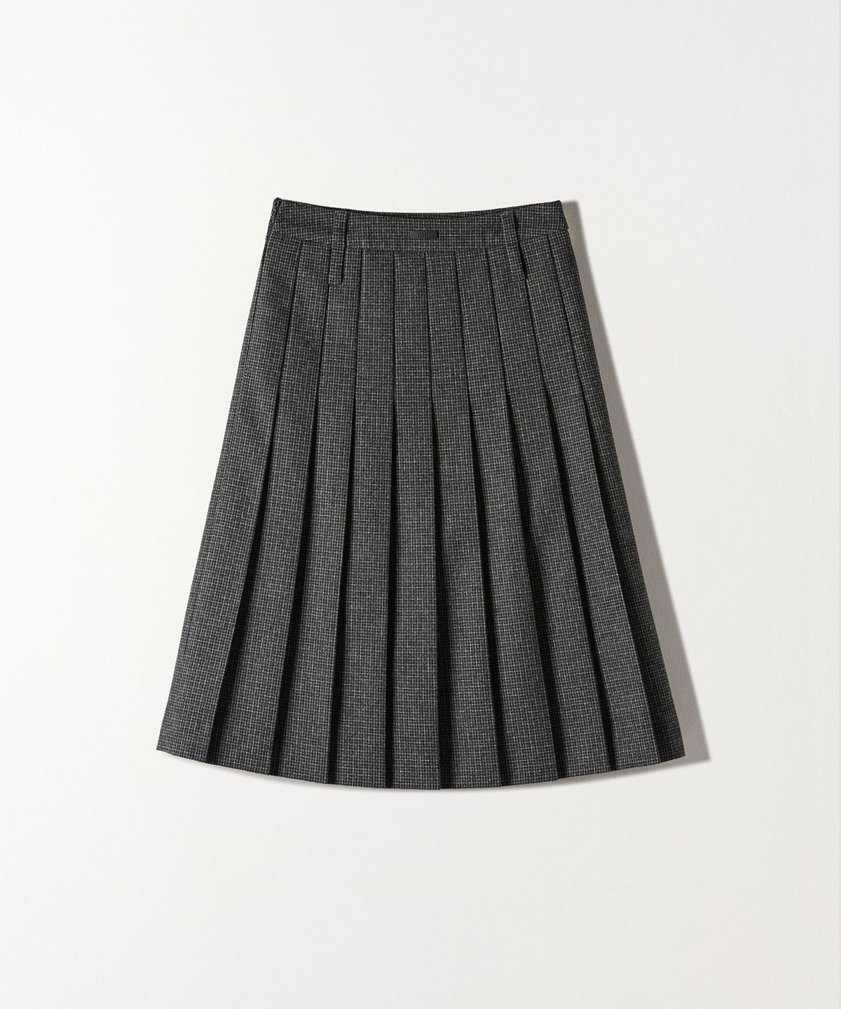 튜드먼트(TTUDEMENT) CHECK PLEATED MIDI SKIRT CHARCOAL