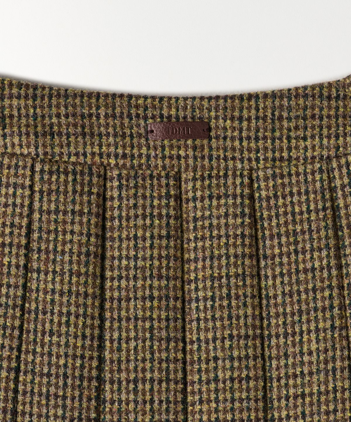 튜드먼트(TTUDEMENT) CHECK PLEATED MIDI SKIRT BROWN