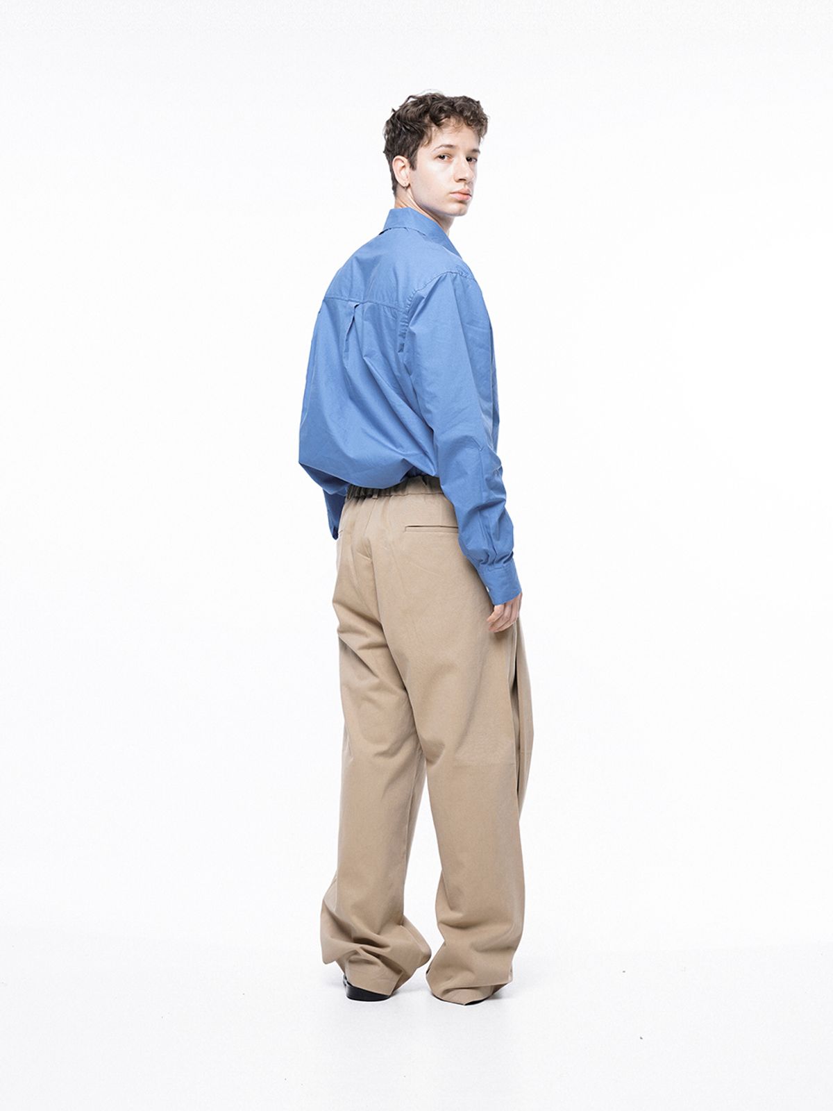 챈세스노이(CHANCE'S NOI) Side Tuck Wide Cotton Slacks - Beige /M243PT04BE