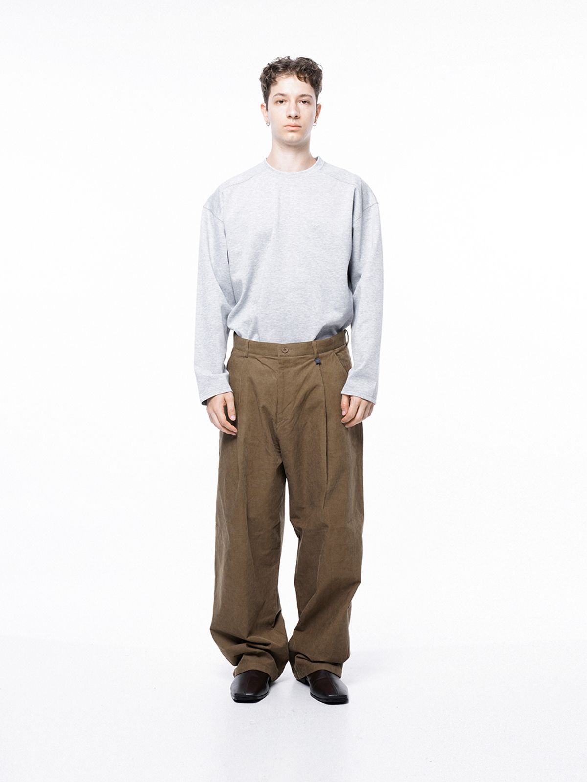 챈세스노이(CHANCE'S NOI) Corduroy One-tuck Wide Pants - Brown /M243PT01BR