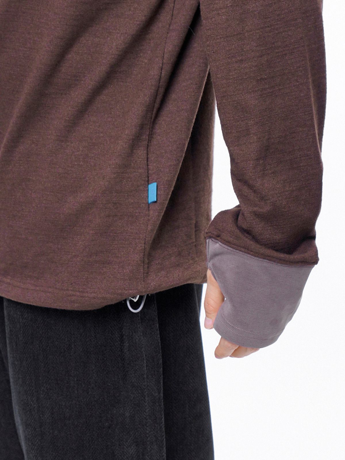 챈세스노이(CHANCE'S NOI) Snoi Reverse Slev Crew-neck Sweat - Brown /M243MT01BR