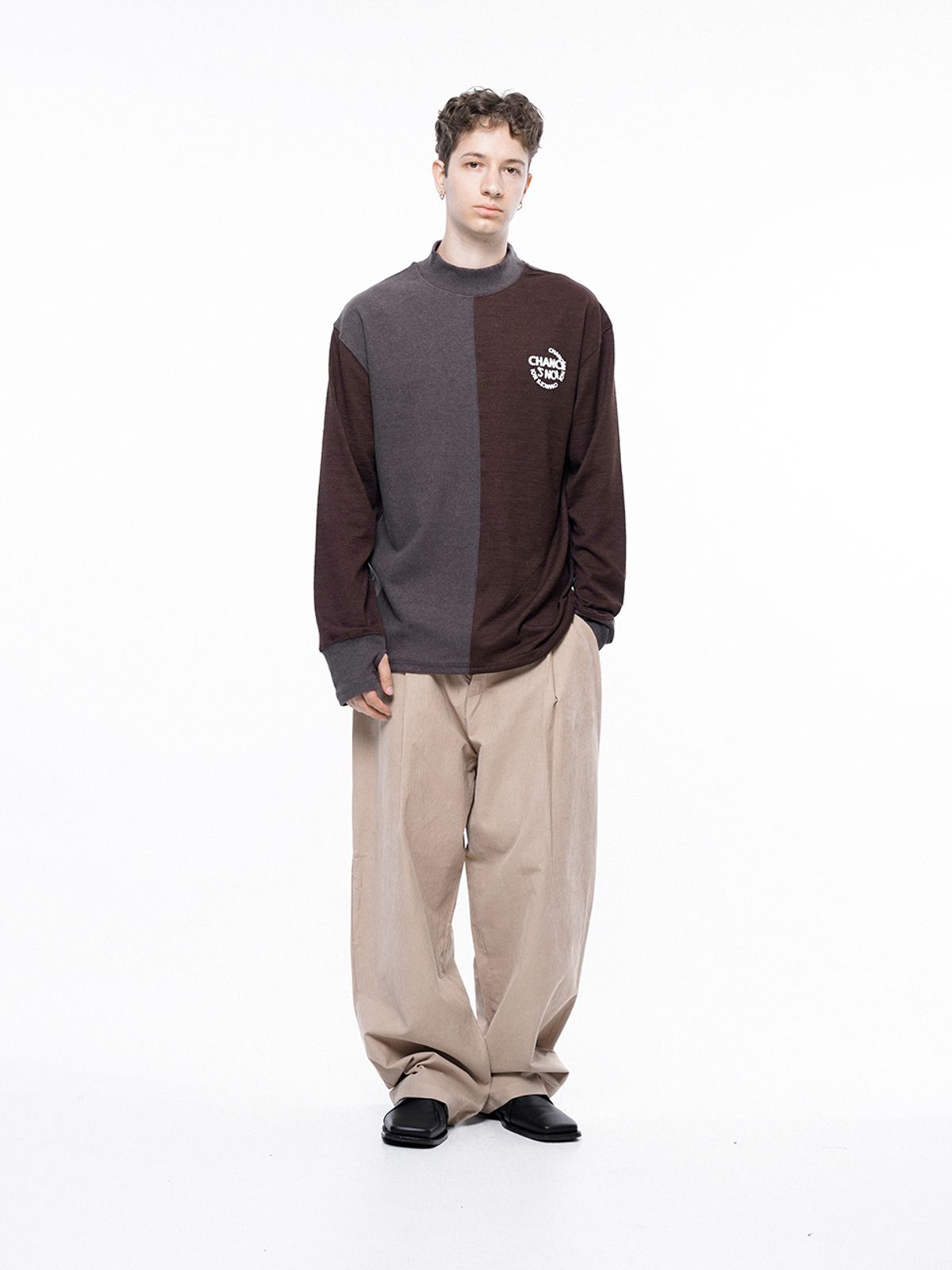 챈세스노이(CHANCE'S NOI) Circle Reverse Wool Hlaf-neck Sweat - Brown /M243MT04BR