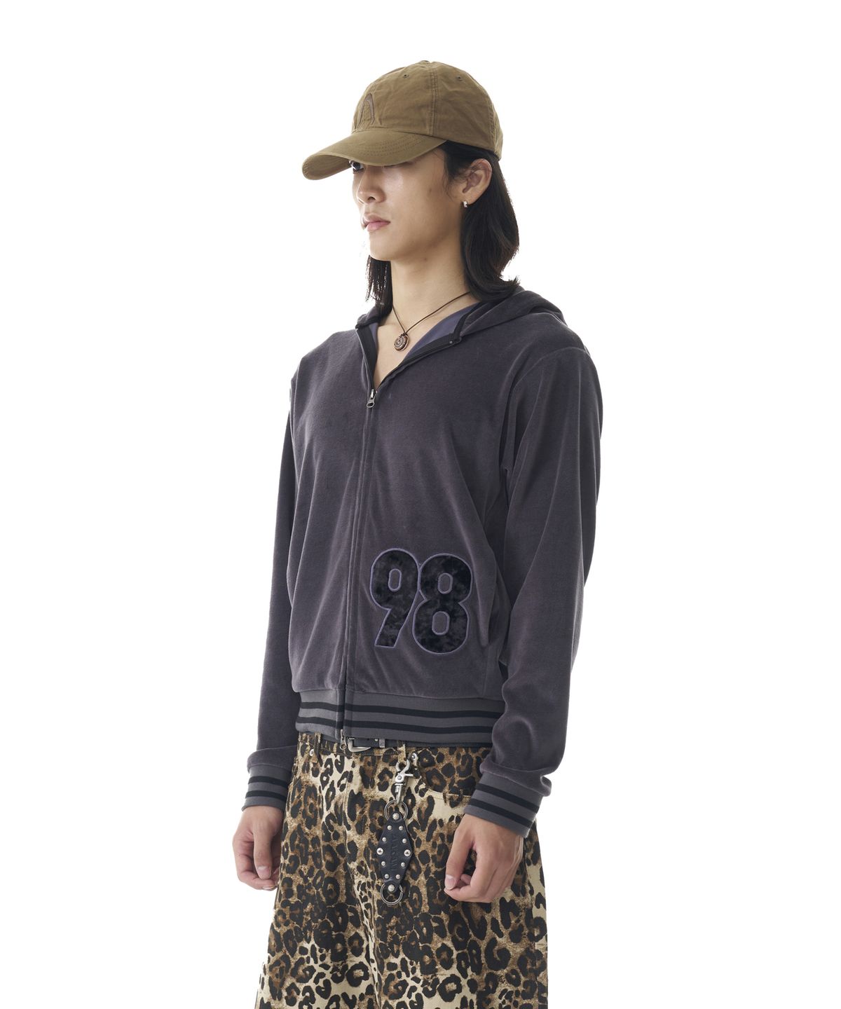 아캄(AAKAM) 98 Patch Velour Zip-Up Hoodie (Dark Gray)