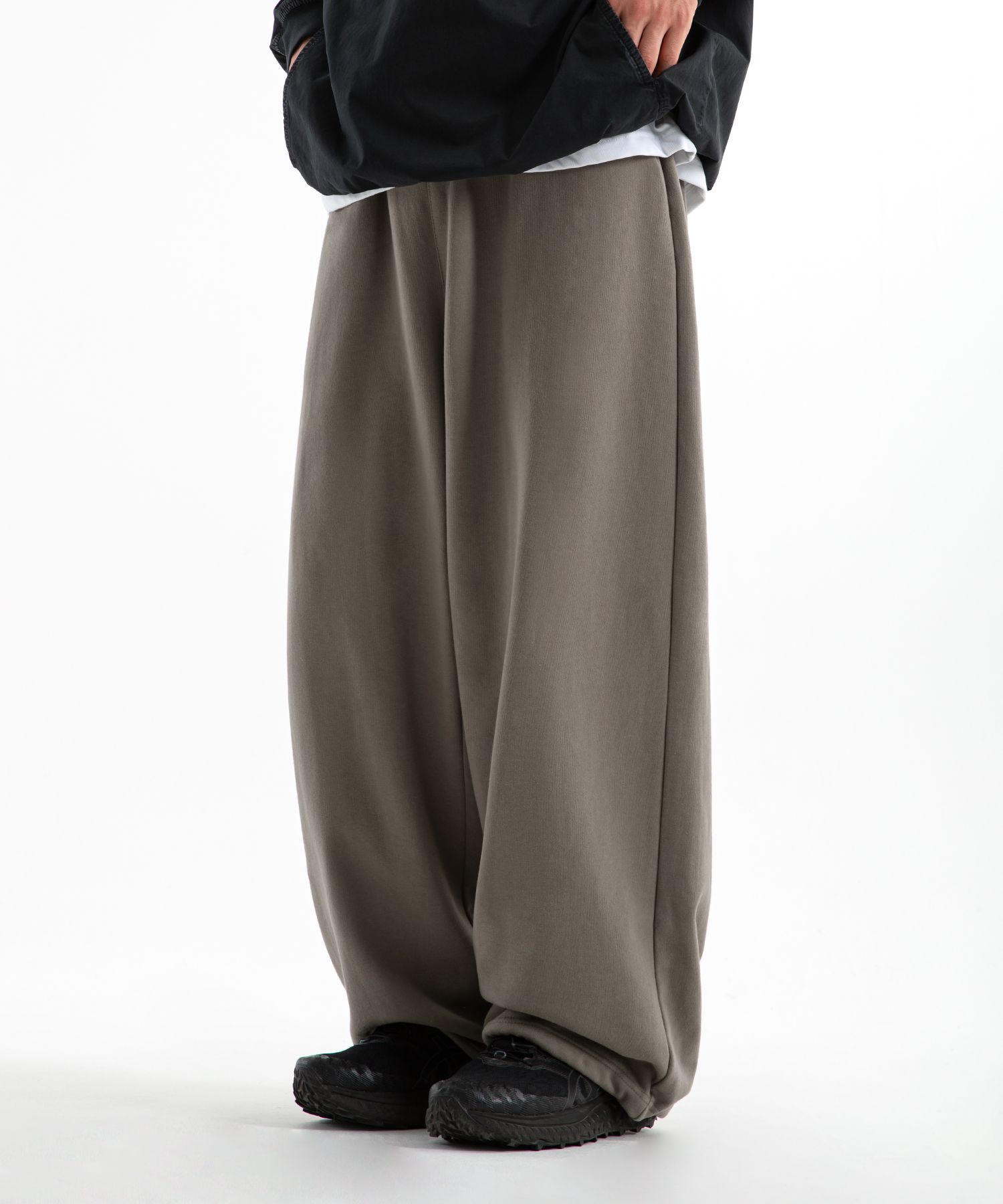 【MODERNIF】String One-Tuck Brushed Sweatpants MUSINSA | AGOD One tuck wide sweat pants - 3 COLOR [Non