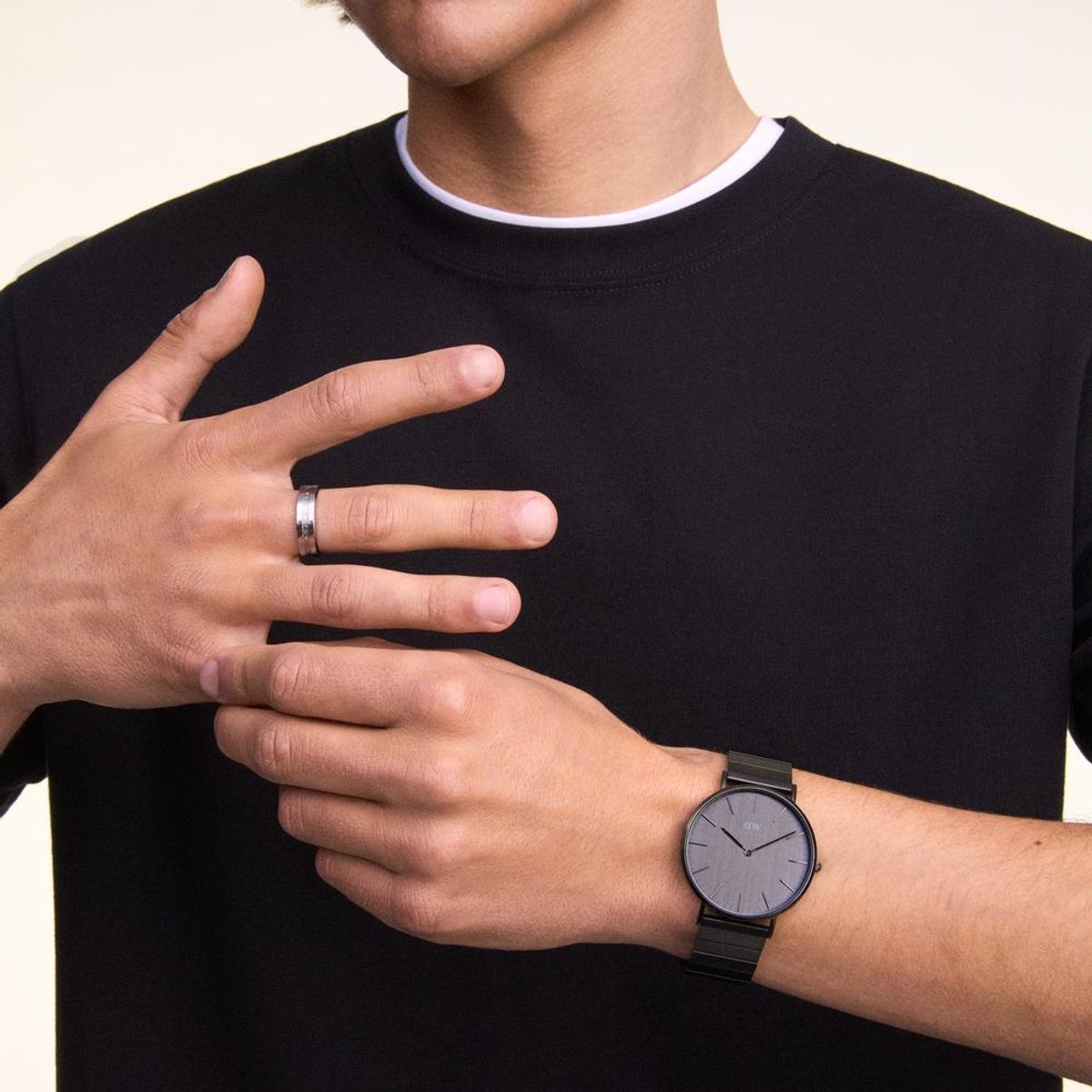 다니엘 웰링턴(DANIEL WELLINGTON) CLASSIC PIANO LINK ONYX UNITONE 올블랙 남성시계