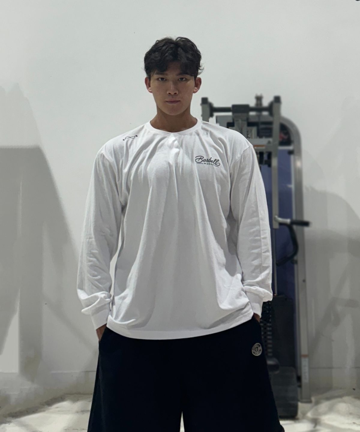 바벨웍스(BARBELLWORKS) 레터링 롱 슬리브