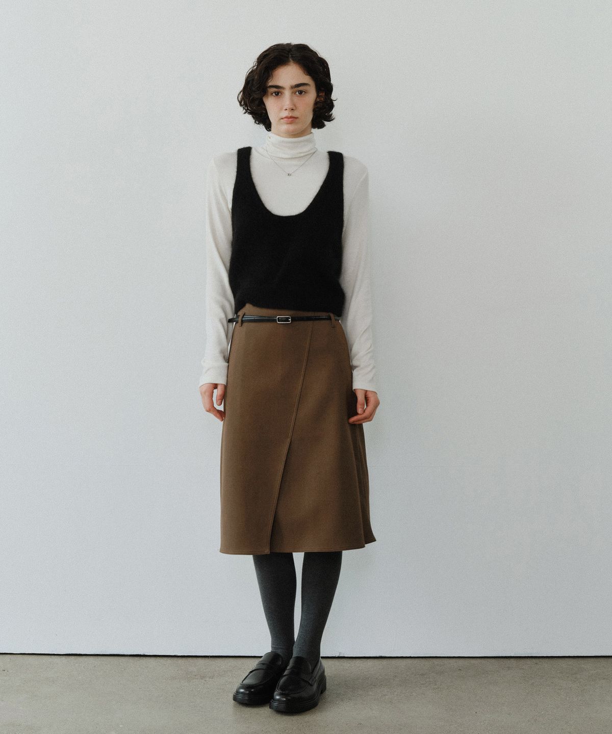 유라고(URAGO) Rui slit midi skirt
