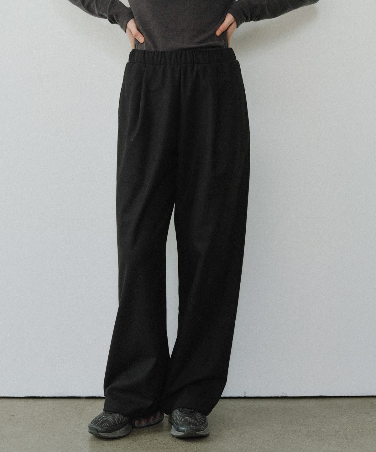 유라고(URAGO) Arthur wool banding pants