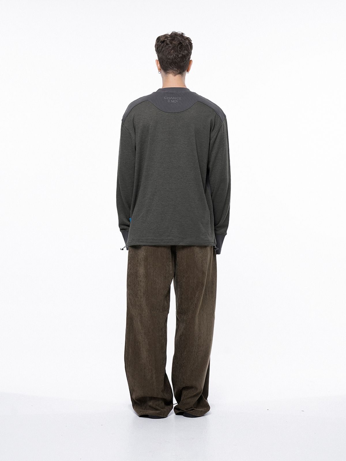 챈세스노이(CHANCE'S NOI) Snoi Reverse Rib Crew Neck Sweat - Khaki Charcoal /M243MT02CH