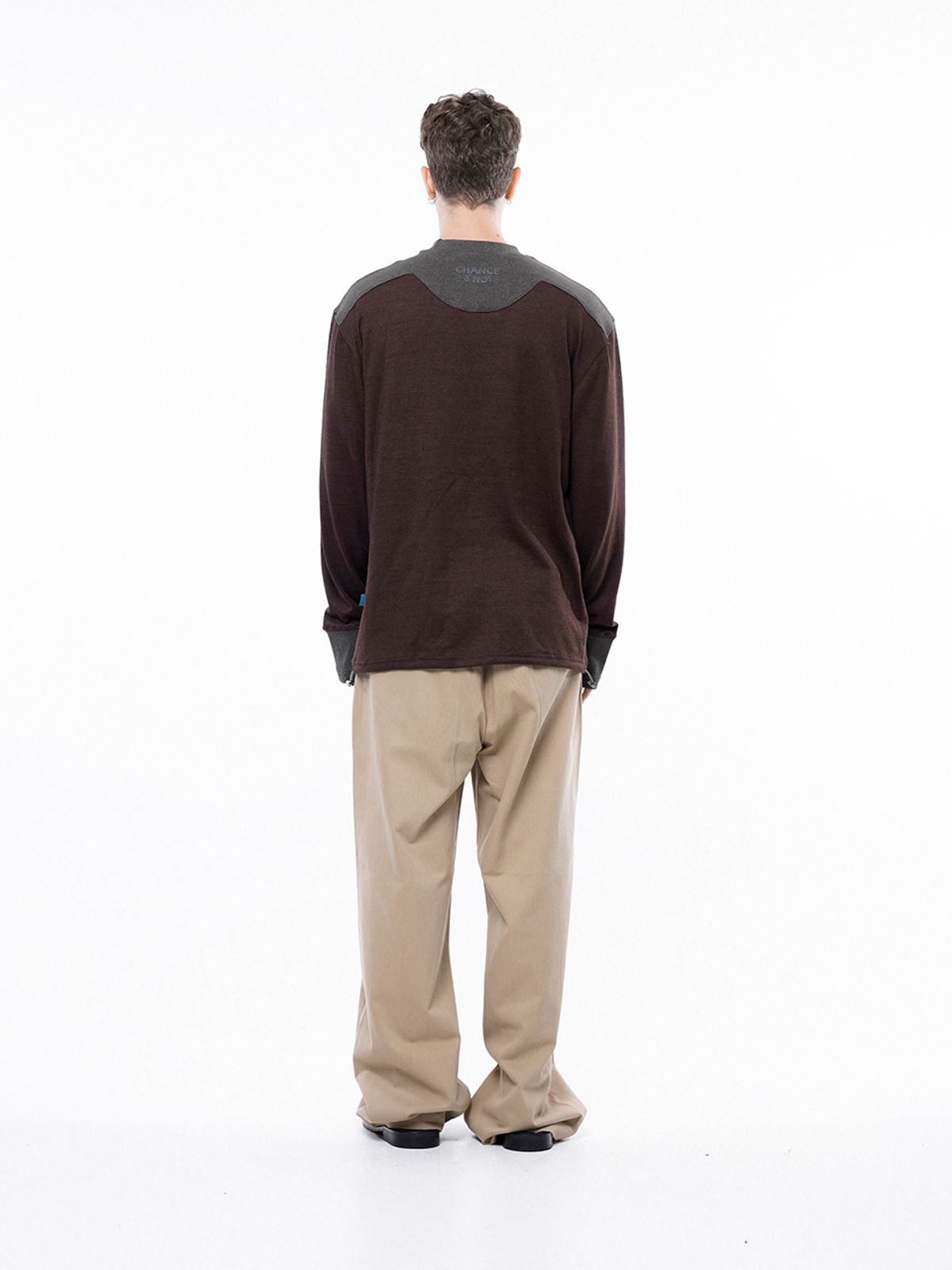 챈세스노이(CHANCE'S NOI) Snoi Reverse Rib Crew Neck Sweat - Brown Charcoal /M243MT02BR