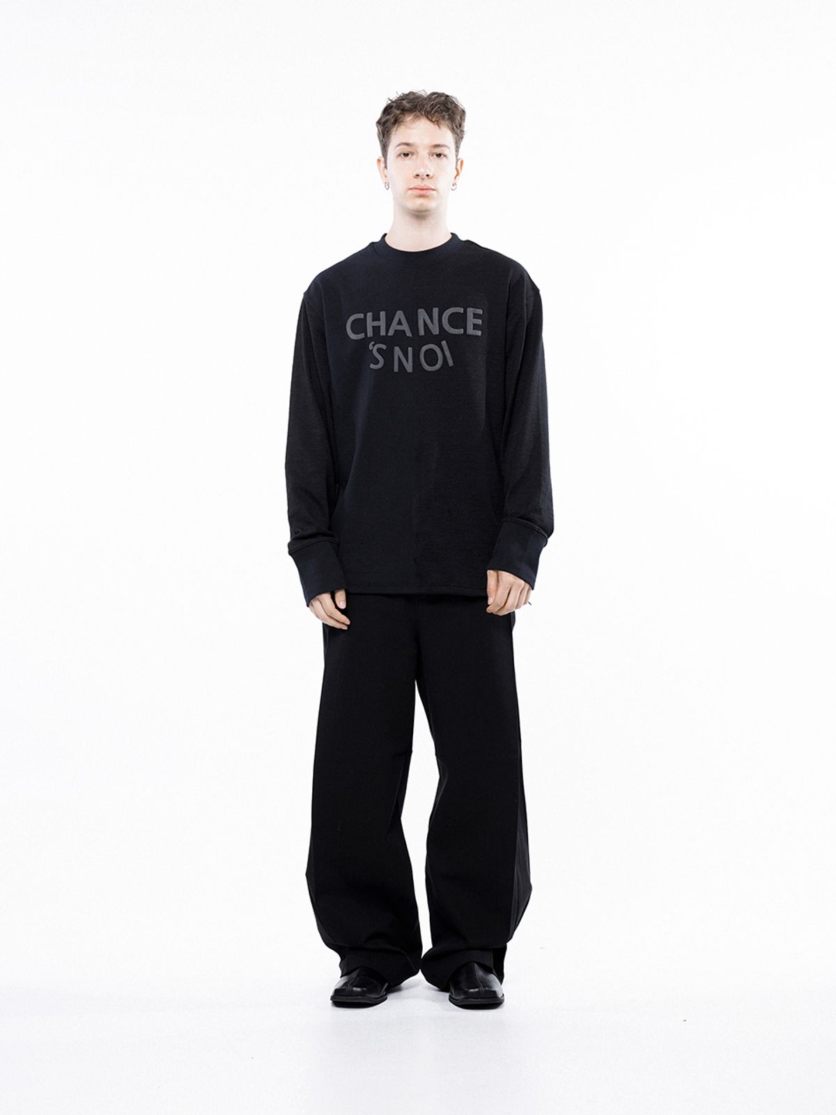 챈세스노이(CHANCE'S NOI) Snoi Reverse Rib Crew Neck Sweat - Black Navy /M243MT02BK