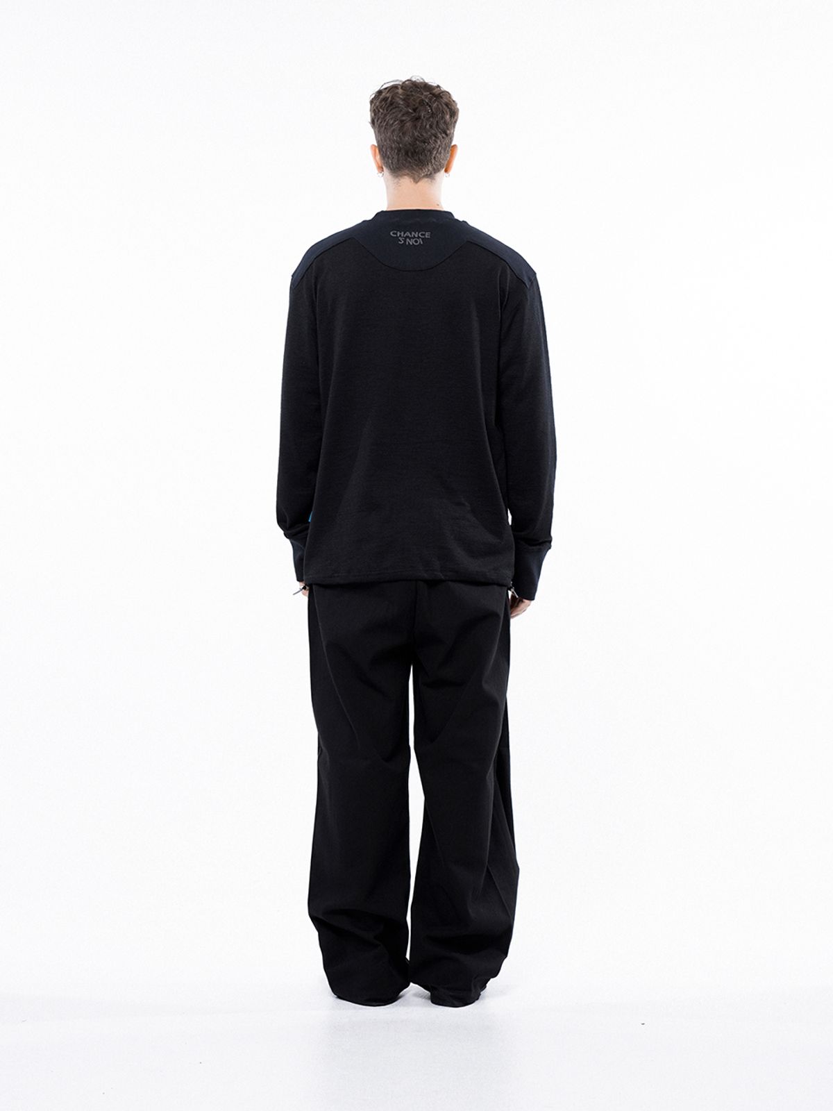 챈세스노이(CHANCE'S NOI) Snoi Reverse Rib Crew Neck Sweat - Black Navy /M243MT02BK