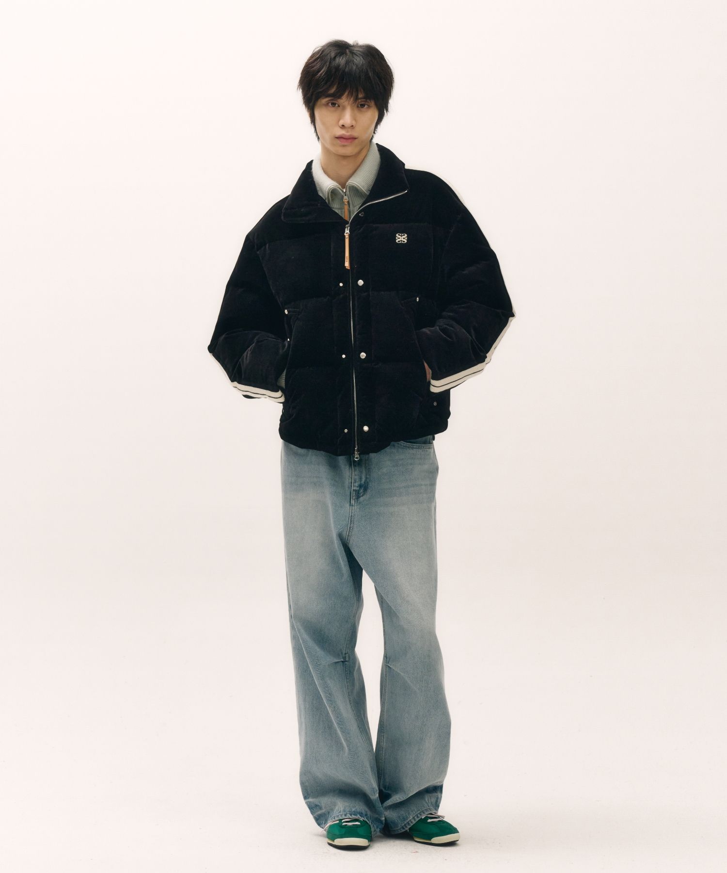 MUSINSA | SATUR Lawton Corduroy Duck Down Padding Black
