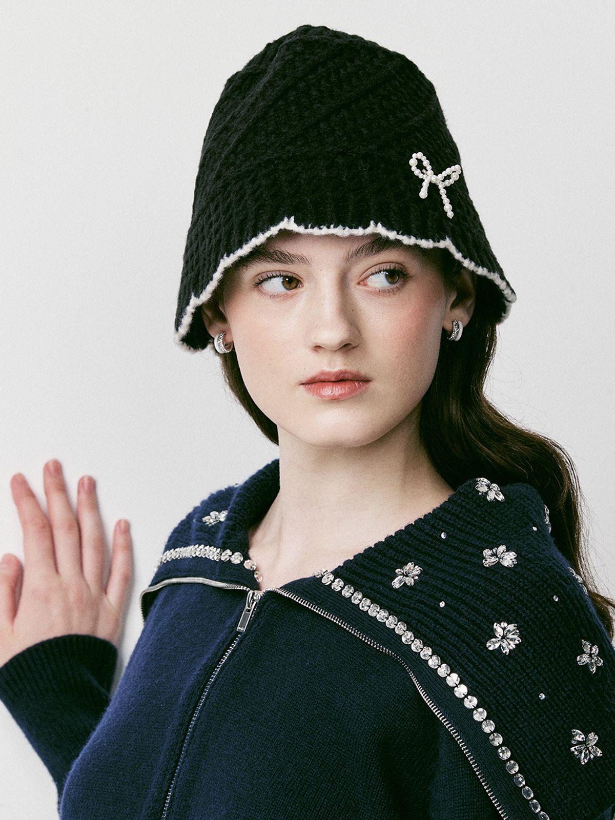 빈티지헐리우드(VINTAGE HOLLYWOOD) Ribbon Pearl Bucket Hat_VH249OAC001M