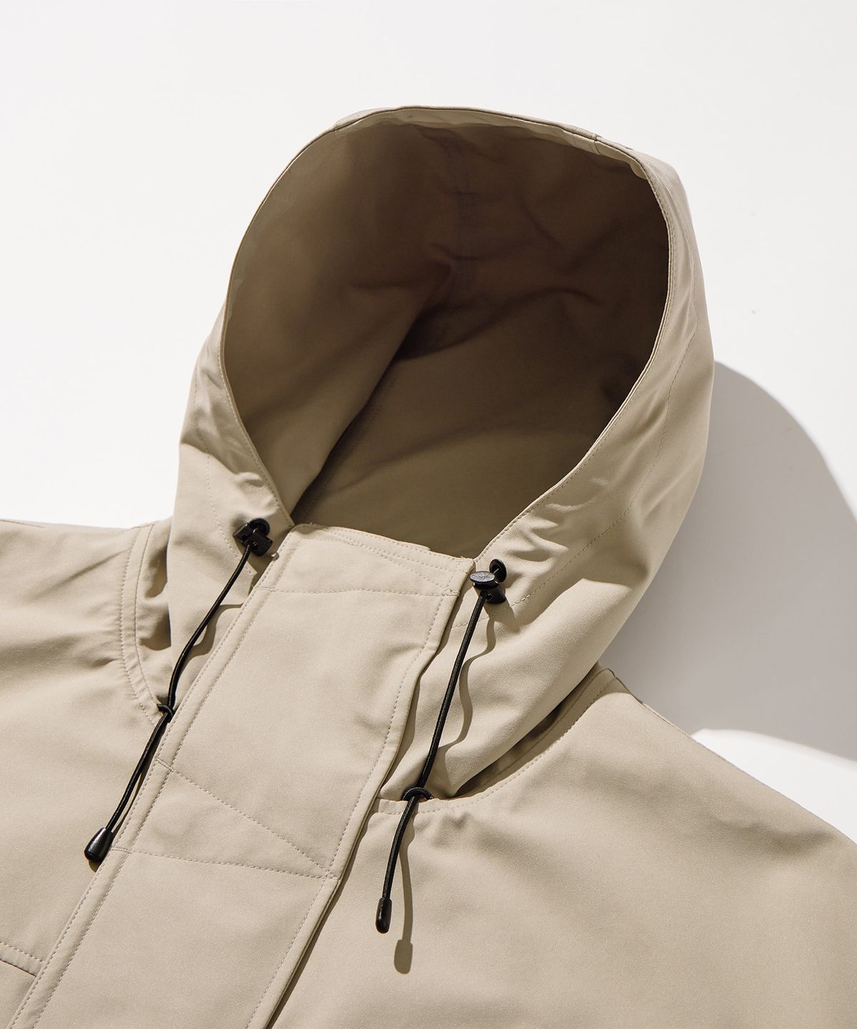 칼라파타르(KALAPATTHAR) 3 Layer Hard Shell Short-Jacket - BEIGE