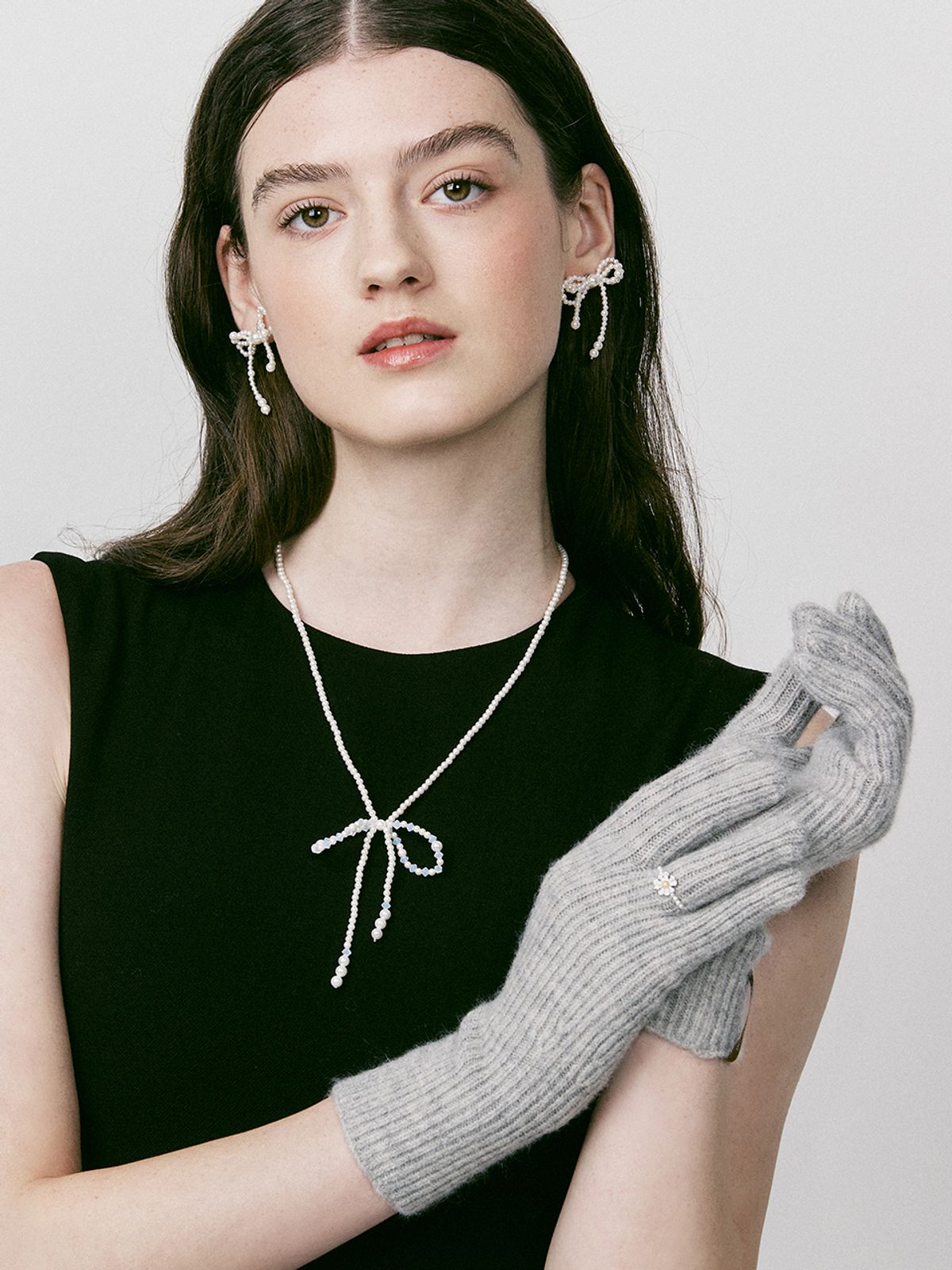 빈티지헐리우드(VINTAGE HOLLYWOOD) Daisy Pearl Gloves_VH259OAC501V