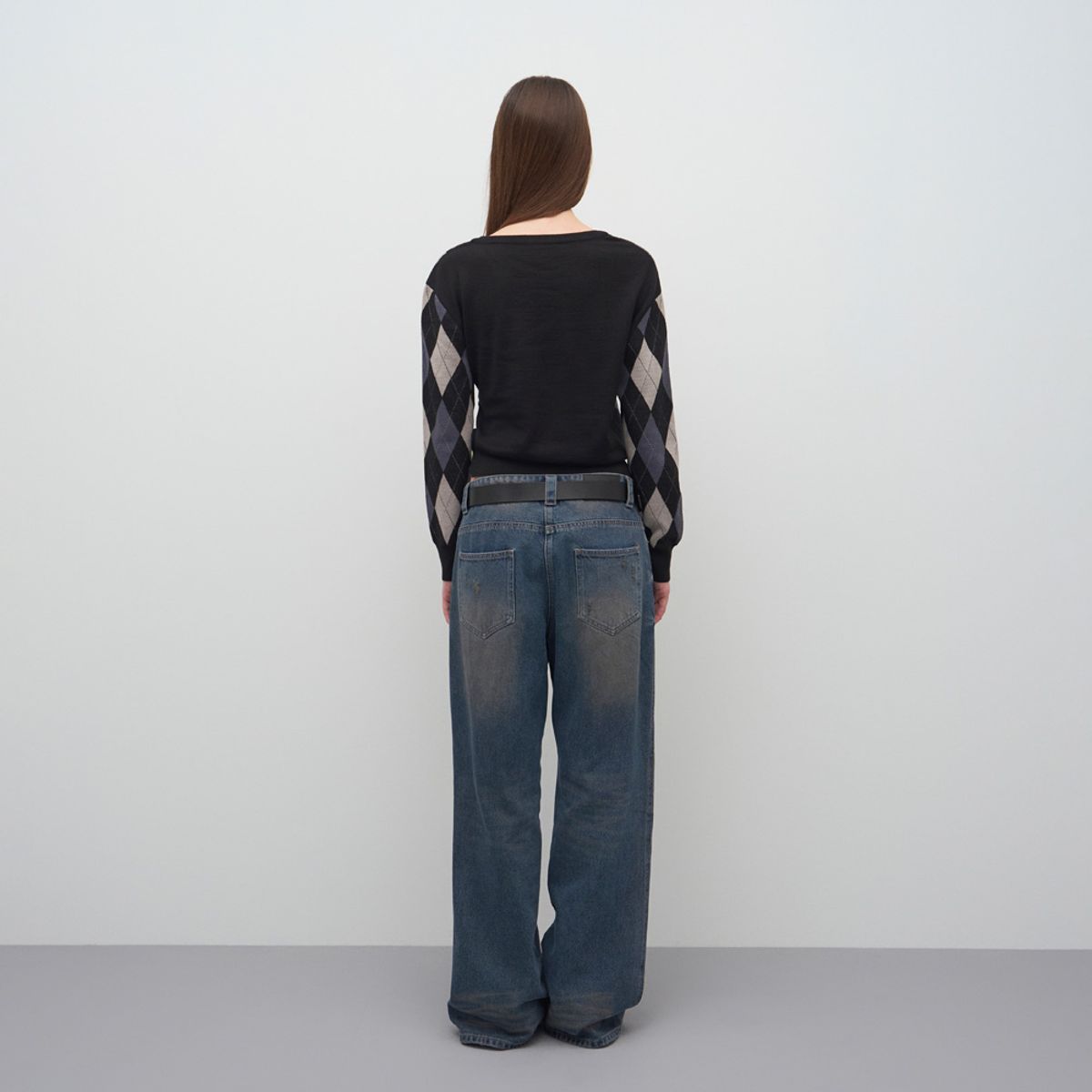 엘씨디씨티엠(LCDC™) ARGYLE CHECK V-NECK KNIT TOP