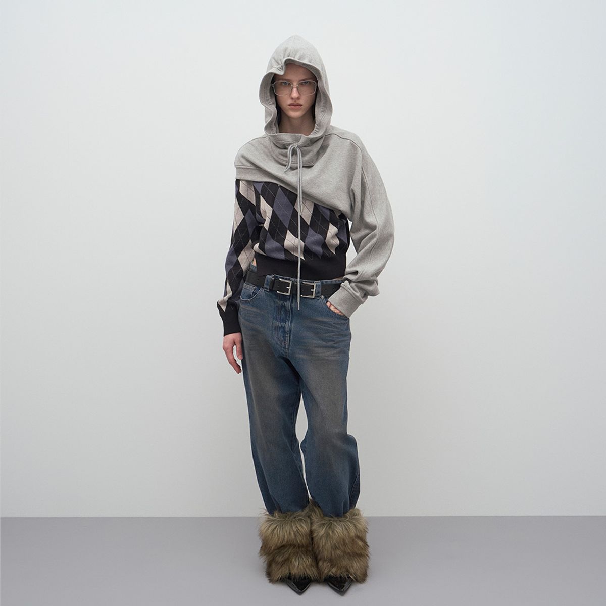 엘씨디씨티엠(LCDC™) ARGYLE CHECK V-NECK KNIT TOP