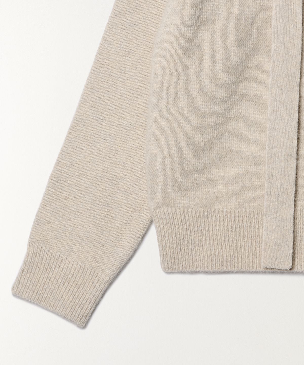 튜드먼트(TTUDEMENT) V-NECK MUFFLER KNIT TOP LIGHT GREY