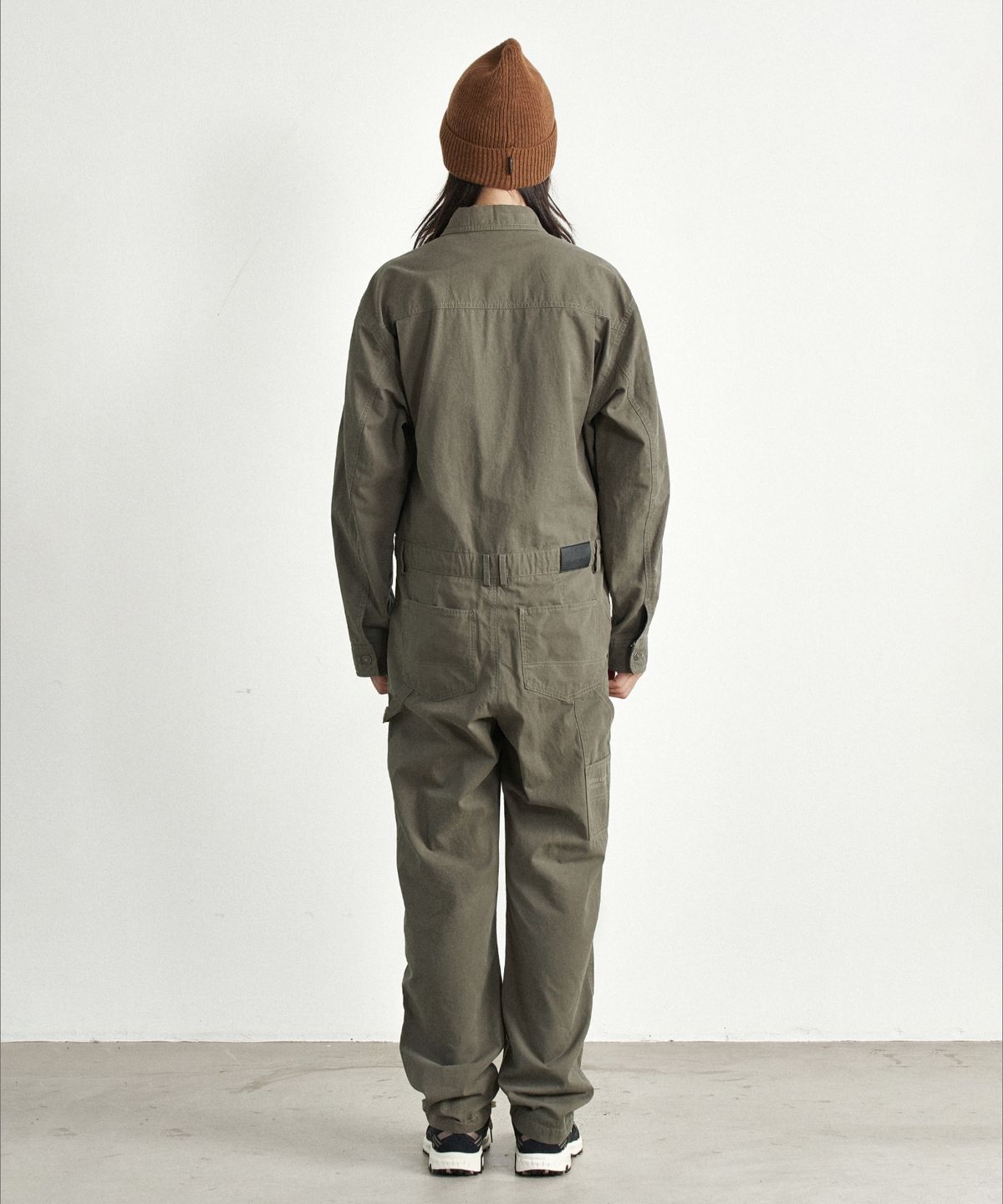 힐리먼트(HELEMENT) 피그먼트 점프수트 (KHAKI)