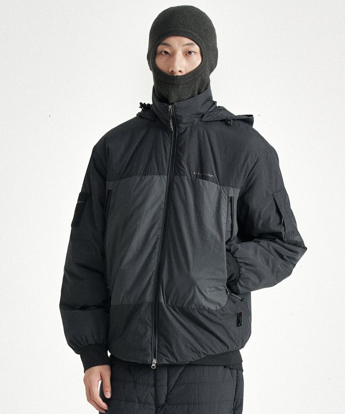 힐리먼트(HELEMENT) 프로텍션 후드 패딩 자켓 (BLACK)