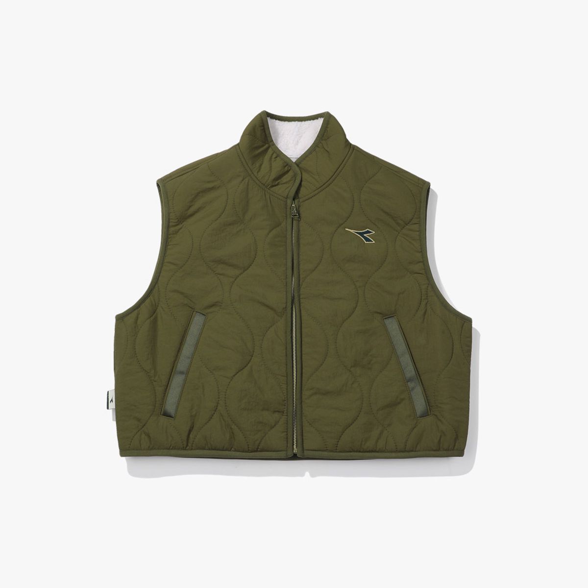 디아도라(diadora) 크로스코트 패딩 베스트 우먼 KHAKI