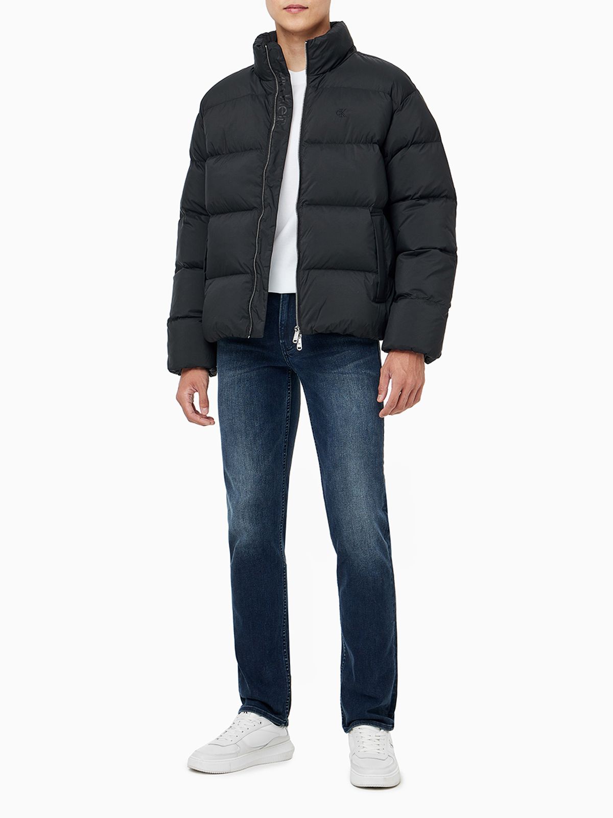 캘빈클라인 진(CALVIN KLEIN JEANS) 남성 커브드 퀼팅 나일론 다운 푸퍼 J400469 BEH